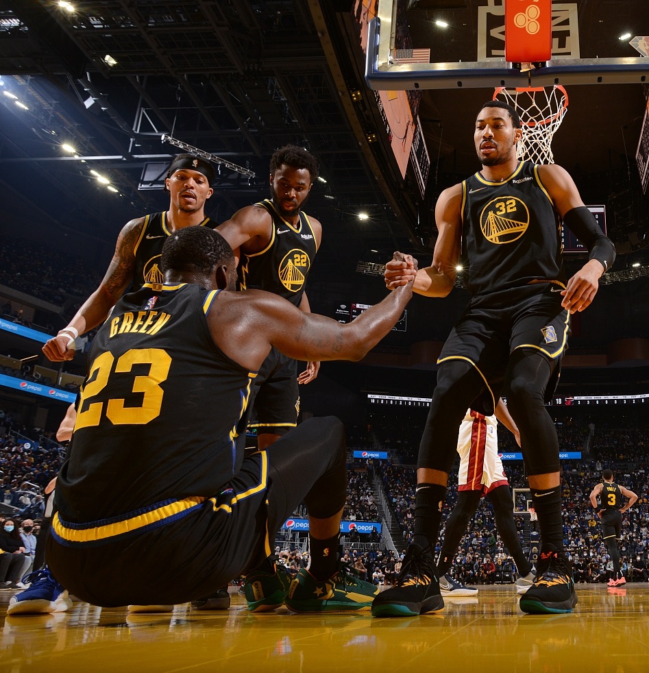 九游体育app-怀特vs波维特金比赛视频