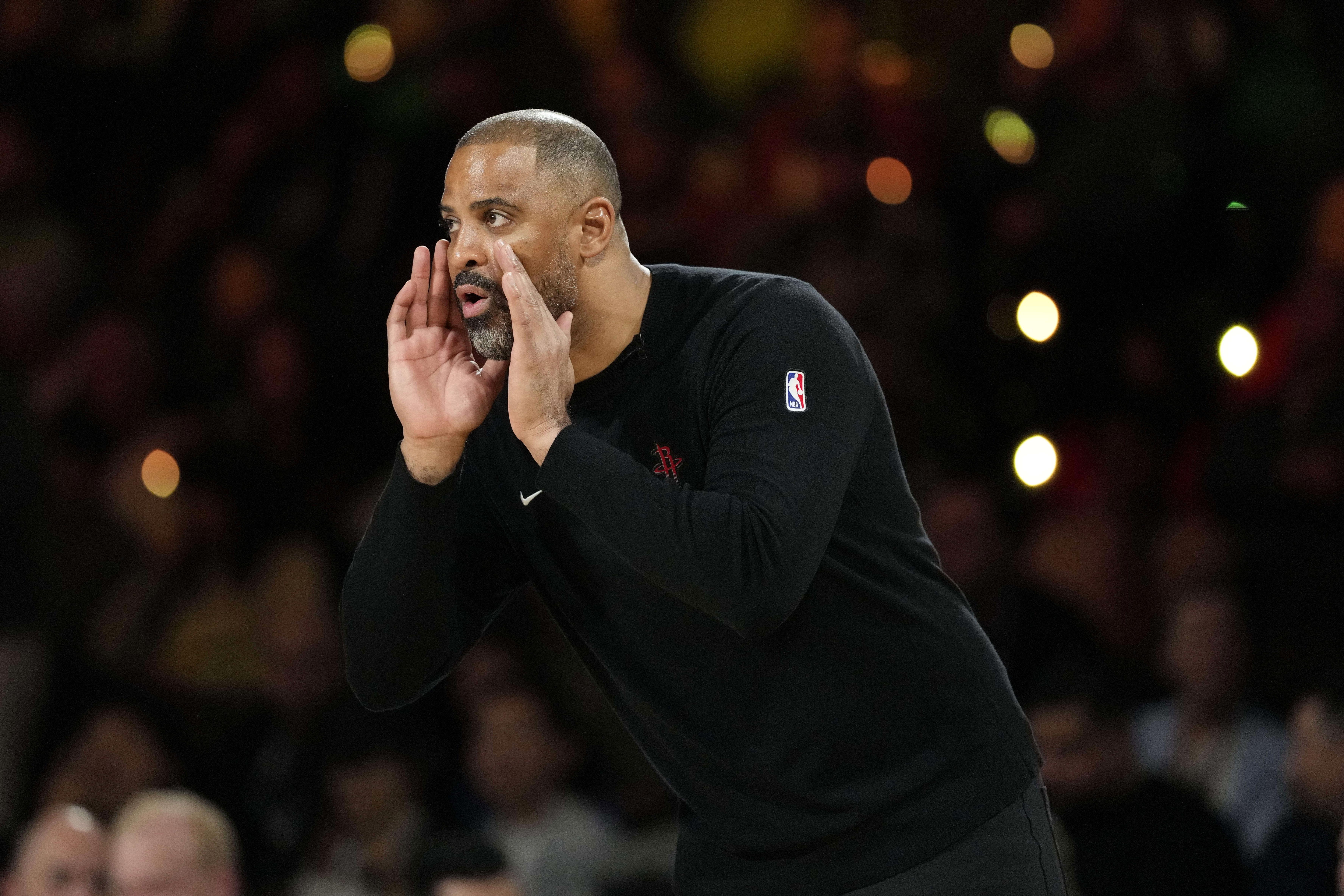 九游体育官网入口-包含金州勇士发布备战花絮；冲刺阶段临场应变；NBA常规赛任务艰巨；赛季目标并未改变的词条