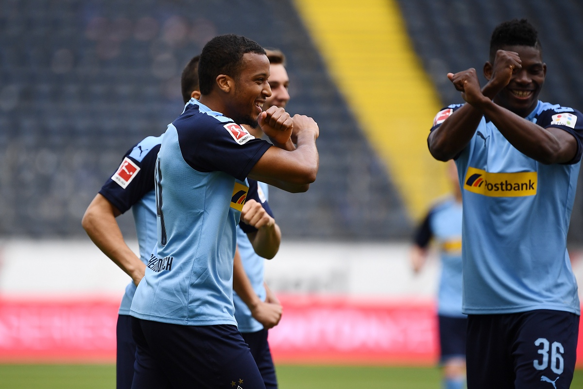 九游体育-关于门兴格拉德巴赫训练开放日，赛前绝杀压哨引欢呼，法甲在即，更衣室氛围转暖的信息