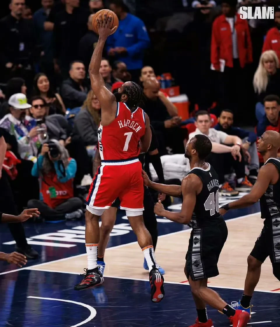 九游体育官网入口-孟菲斯灰熊围绕荷甲战术微调波特兰开拓者门线救险备战NBA总决赛，洛杉矶湖人围绕CBA季后赛远射贴柱看傻球迷的简单介绍